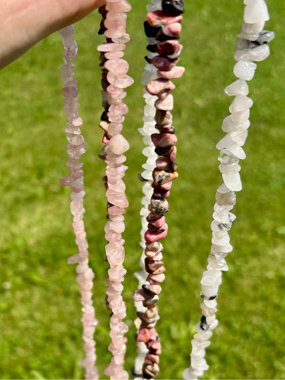Bundle of gemstones chips. - Picture 3 of 13